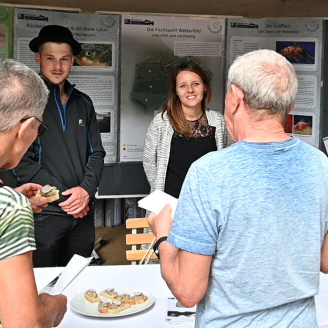 Kevin und Moni von der Fischzucht Wetterfeld im Gespräch