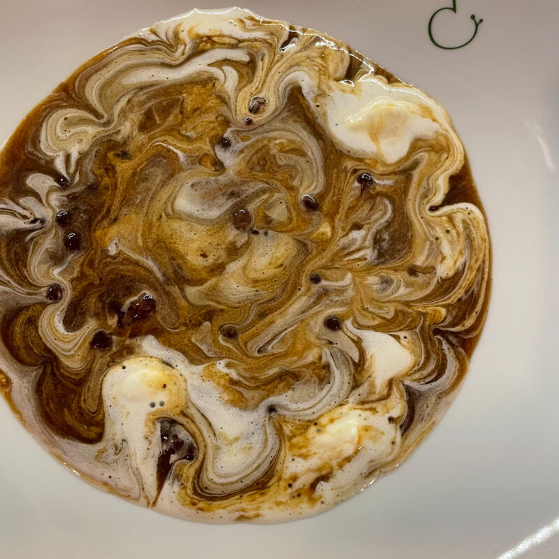 Hausgemachte Köttbullar in Preiselbeer-Rahmsoße ©mf