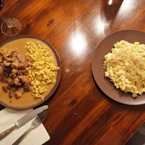Rehgeschnetzeltes & Käsespätzle ©Sa-Brina