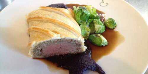 Wellington vom Rehrücken mit Rotkohlpüree ©Mario Furlanello