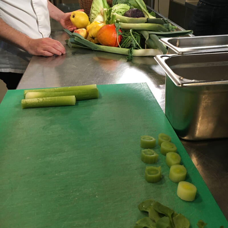 Vorbereitungen für die Vorspeise ©cw