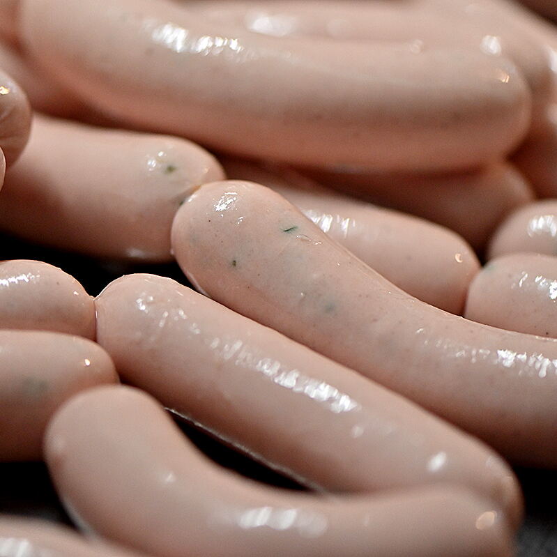 Die fertigen Frankfurter Weißwürstchen des Bornheimer Ratskellers