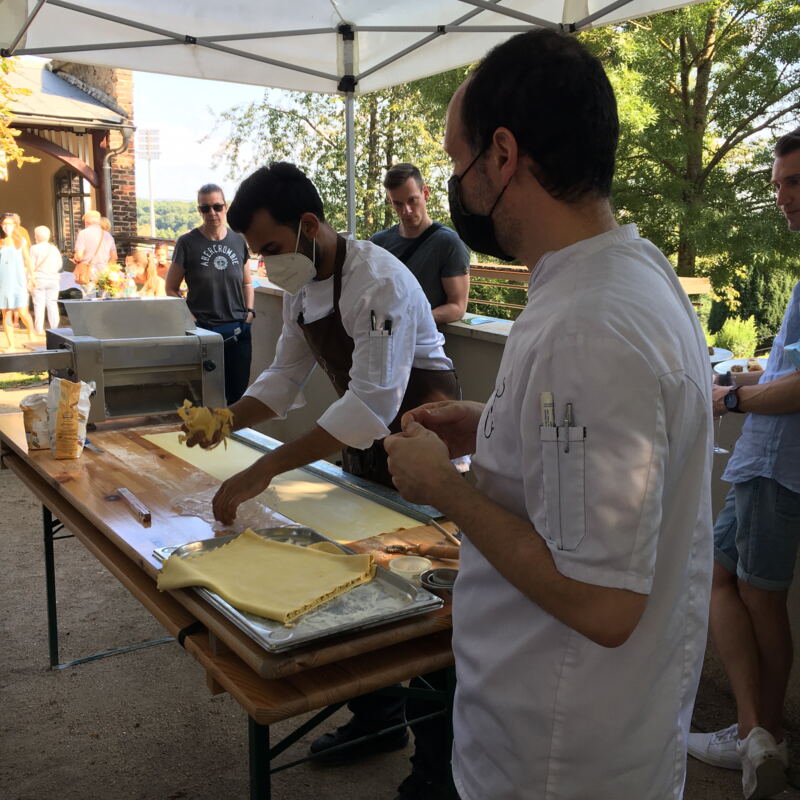 Mario erläutert die Pastaherstellung ©cw