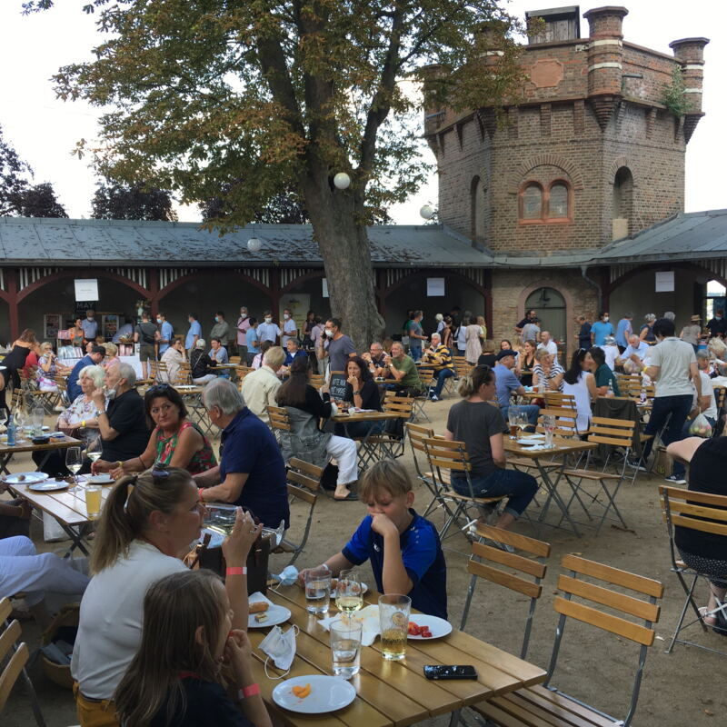 Voller Sommergarten am 4. Erzeugertag ©cw